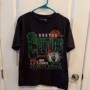 Hollister Black Boston Celtics Graphic Tee Size M
